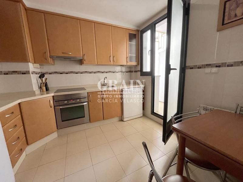 Foto 348fd88b-f43f-45df-b3b5-a032e9644d67. Appartamento con riscaldamento parcheggio in Feria Albacete