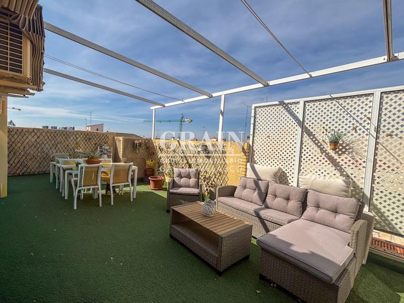 Foto 3a742c11-fc40-4ab0-a429-953378dbed54. Dachwohnung mit heizung in Centro Albacete