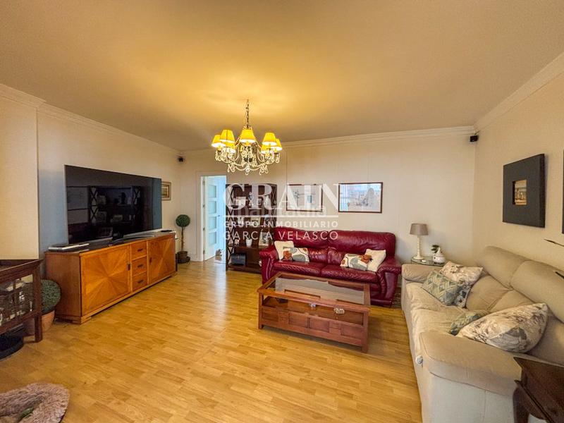 Foto c1616561-b297-4b4a-b23a-18edfef3f9b6. Dachwohnung mit heizung in Centro Albacete