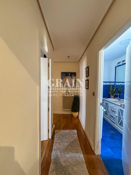 Foto e93a922d-86d2-4506-9f74-e5cbf8cd5934. Dachwohnung mit heizung in Centro Albacete