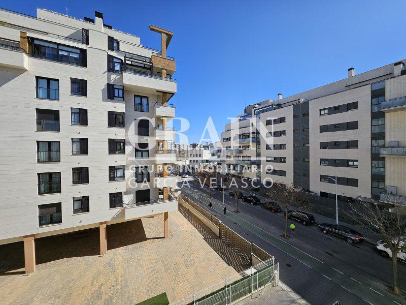 Foto bcd435d8-32a3-4d61-8f81-7a9b88e360af. Pis amb calefacció aparcament a San Antonio Abad Albacete