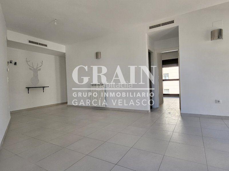 Foto c01bfc7c-150d-42d2-aa73-283b3dbc71d0. Pis amb calefacció aparcament a San Antonio Abad Albacete