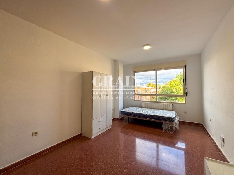 Foto 76b99ca4-4bf9-4ba3-ba9b-537aec2a7f05. Rent flat with heating in Universidad Albacete