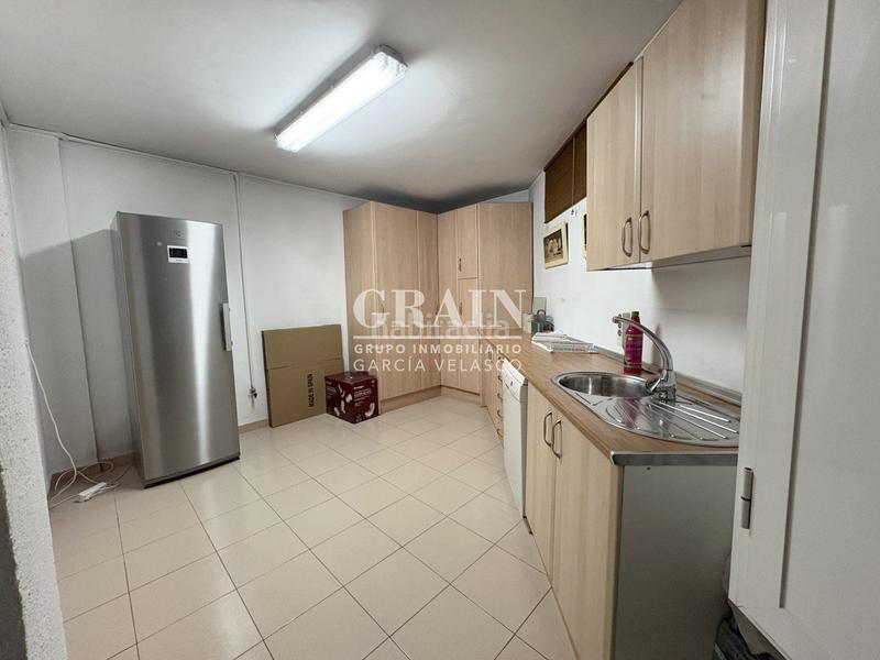 Foto b7f1950b-eda7-4648-9e0b-6d126c3a9378. Casa adossada amb calefacció aparcament piscina a Albacete