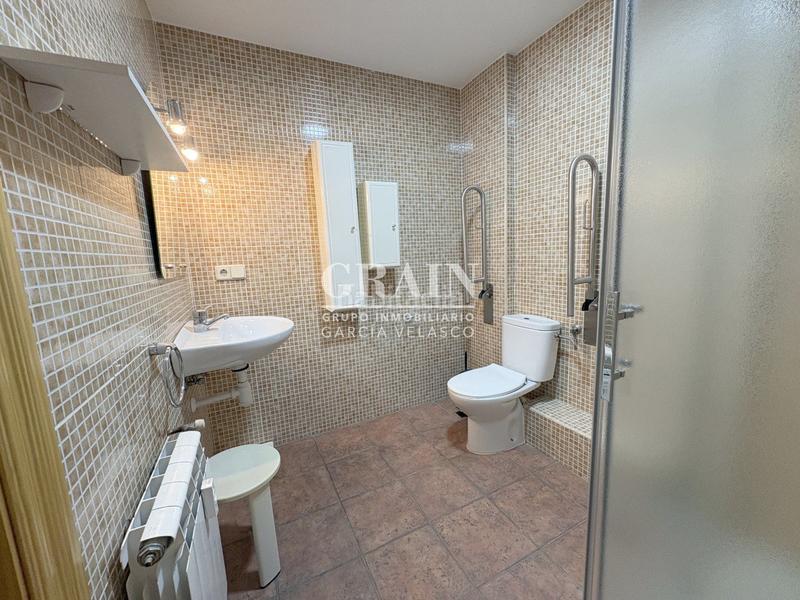 Foto 7b3d7e80-8f10-4469-a34e-d7f90a799553. Appartamento con riscaldamento in Hospital Albacete