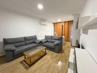 Etagenwohnung in Hospital. Piso en venta en eroski, 4 dormitorios.