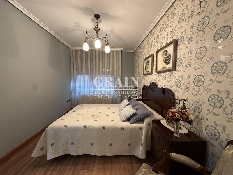 Foto 3fc6ecfd-e0da-4208-ab48-1c5101967a91. Pis amb calefacció aparcament a Ensanche - Franciscanos Albacete