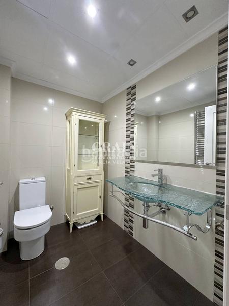 Foto 8c67b523-6ac6-432c-88f2-81c87249fb03. Pis amb calefacció aparcament a Ensanche - Franciscanos Albacete