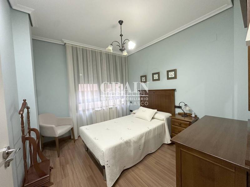 Foto 9ec4958f-4267-47ab-b468-4a0f5b2a5fb6. Pis amb calefacció aparcament a Ensanche - Franciscanos Albacete