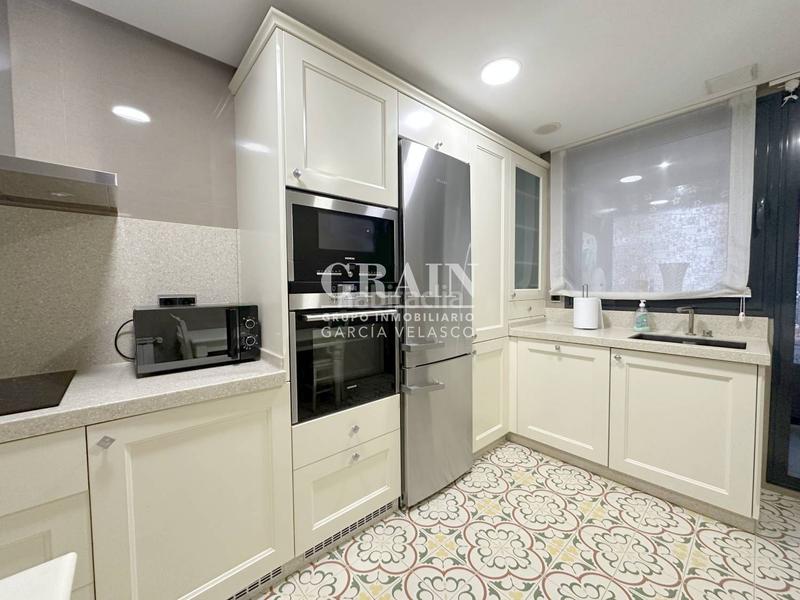 Foto cb9dfdbc-eaef-44df-b2a8-94a13c3e4cd6. Pis amb calefacció aparcament a Ensanche - Franciscanos Albacete