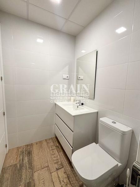 Foto b9546192-449d-4793-ba68-bd9a18e782d9. Apartamento  en venta en Hospital, 1 dormitorio. en Albacete
