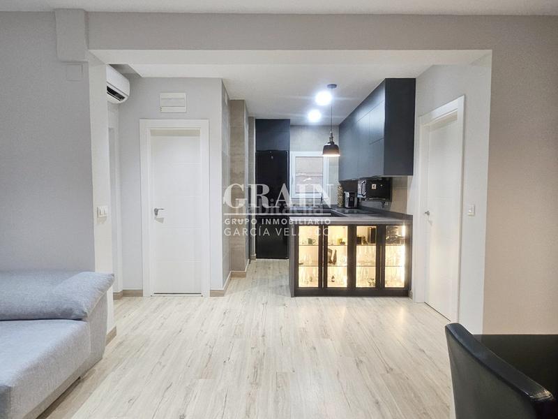 Foto df0ebe7b-a622-4761-b96b-7a0934bc69f9. Piccolo appartamento con riscaldamento in Industria Albacete