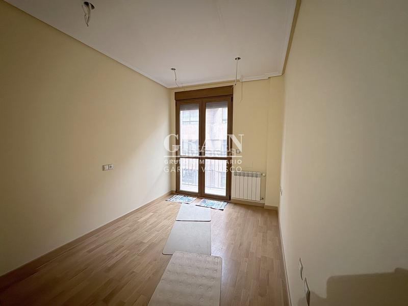 Foto a7df6810-61c1-4477-a5ef-e22cc69fe78f. Etagenwohnung mit heizung parking in Ensanche - Franciscanos Albacete