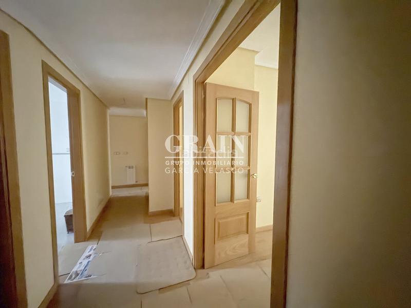 Foto e1799584-f21a-4eeb-a2c8-3a220ea5f093. Etagenwohnung mit heizung parking in Ensanche - Franciscanos Albacete