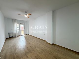 Location Appartement à Fátima. Piso en alquiler en feria, 3 dormitorios.