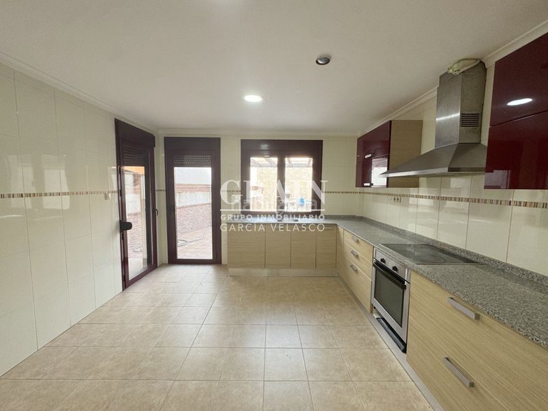 Foto 66d15e39-4b87-4176-a365-afb21e2bc63f. Casa adossada amb calefacció aparcament a Barrax