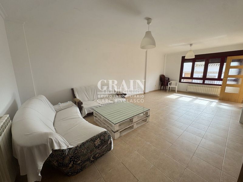 Foto 77aac969-0540-4185-85f1-593285731be2. Casa adossada amb calefacció aparcament a Barrax