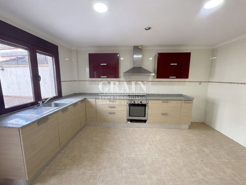 Foto b22ae148-2869-44dc-b526-5ae85681e12c. Casa adossada amb calefacció aparcament a Barrax