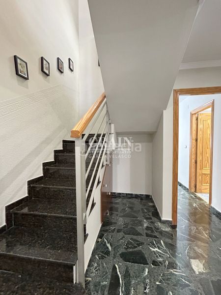 Foto 4bccb006-cf61-463c-8949-7875516b0bc1. Àtic amb calefacció aparcament a San Pablo Albacete