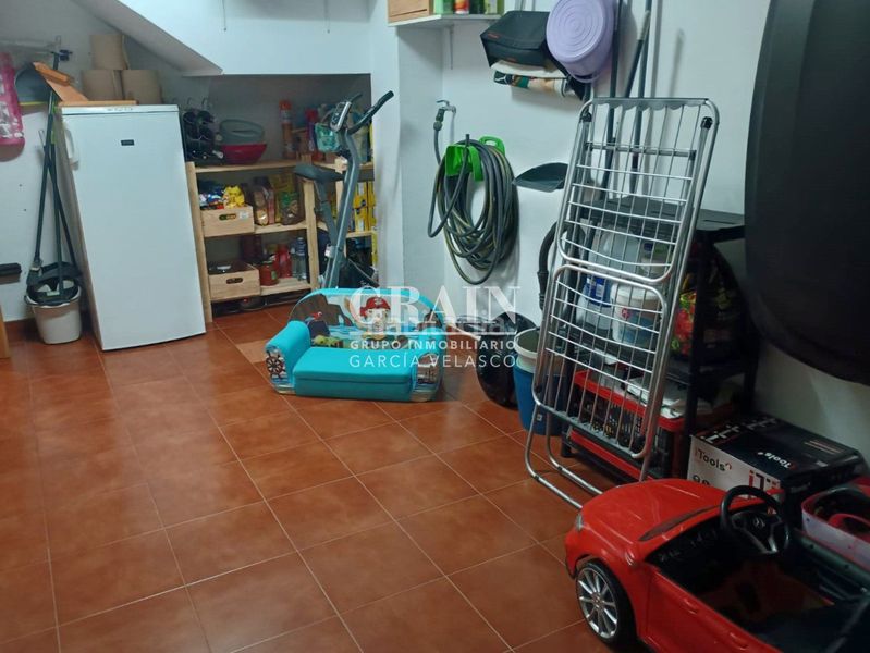 Foto c88eeb0e-44d3-4edd-a150-2ec2b6a2285b. Casa adossada amb calefacció aparcament piscina a Gineta (La)