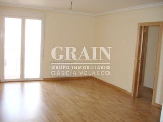 Miete Etagenwohnung in Imaginalia - Llanos del Águila. Piso en alquiler en imaginalia, 3 dormitorios.