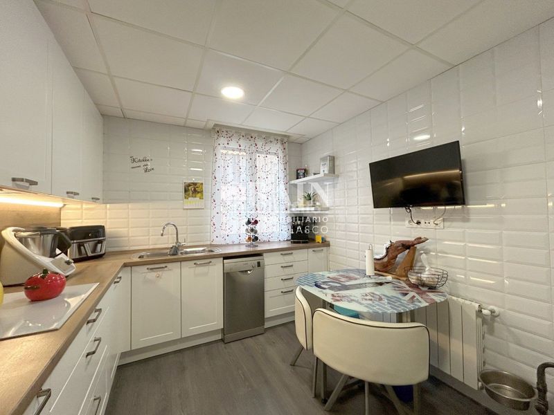 Foto 93161f25-c93d-4ee3-9648-91d76d0a6c27. Pis amb calefacció a Centro Albacete