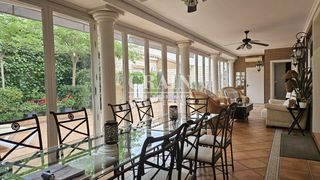 Maison jumelée à Ensanche - Franciscanos. Adosado en venta en arquitecto vandelvira, 4 dormitorios.