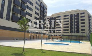 Pis a Industria. Piso en venta en parque lineal, 3 dormitorios.