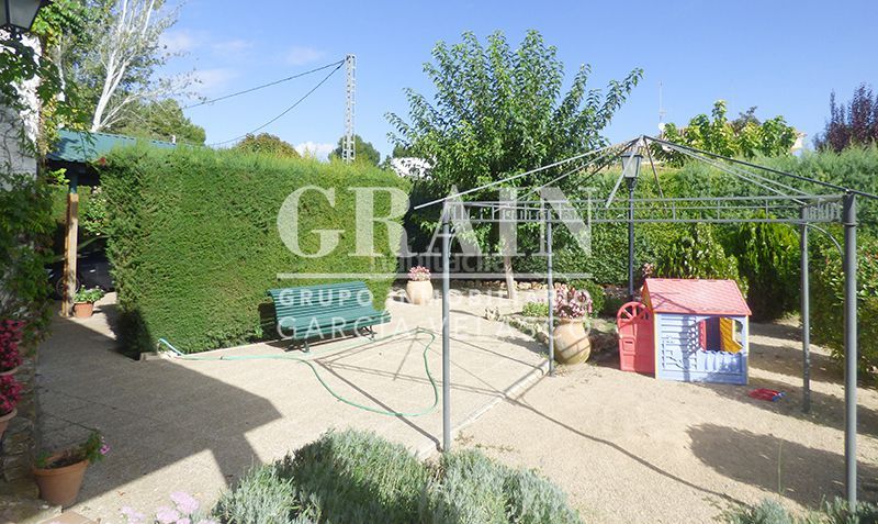 Foto 84fb0af5-e930-4e24-a618-630a0ee38e45. Miete chalet mit heizung pool in Pedanías - Extrarradio Albacete