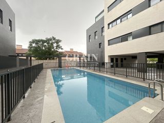 Miete Etagenwohnung in Facultad de Medicina. Piso en alquiler en facultad de medicina, 3 dormitorios.
