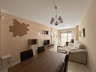 Rent Flat in Carretas - Pajarita. Piso en alquiler en centro, 3 dormitorios.