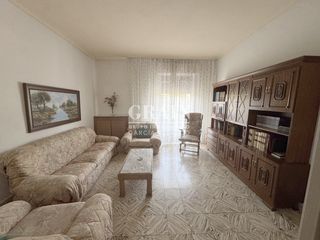 Appartement à Feria. Piso en venta en feria, 6 dormitorios.