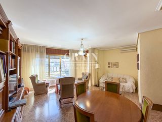 Flat in Centro. Piso en venta en centro, 5 dormitorios.