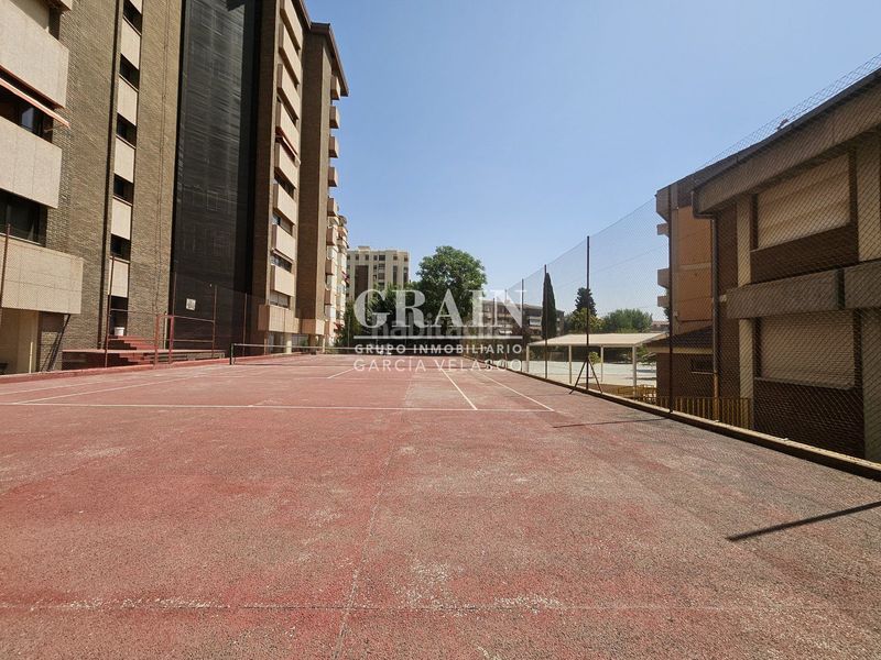 Foto 186a19df-9452-4e71-a999-e3c3a527a458. Pis amb calefacció aparcament piscina a Estación Albacete