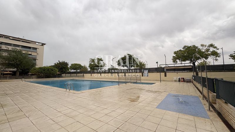 Foto e95749a6-68d1-4d6e-a639-e942d6a14630. Pis amb calefacció aparcament piscina a Facultad de Medicina Albacete
