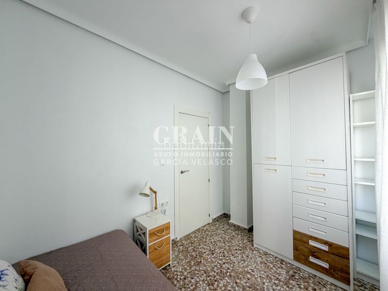Foto 949bd6ab-e056-4107-b3d1-73f6df3c6657. Alquiler piso  en alquiler en Centro, 4 dormitorios. en Albacete