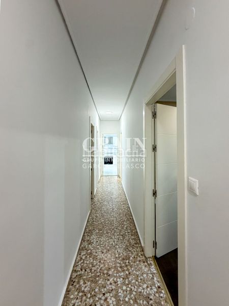 Foto efc3433e-b4dd-464f-9f08-d6921659582c. Alquiler piso  en alquiler en Centro, 4 dormitorios. en Albacete
