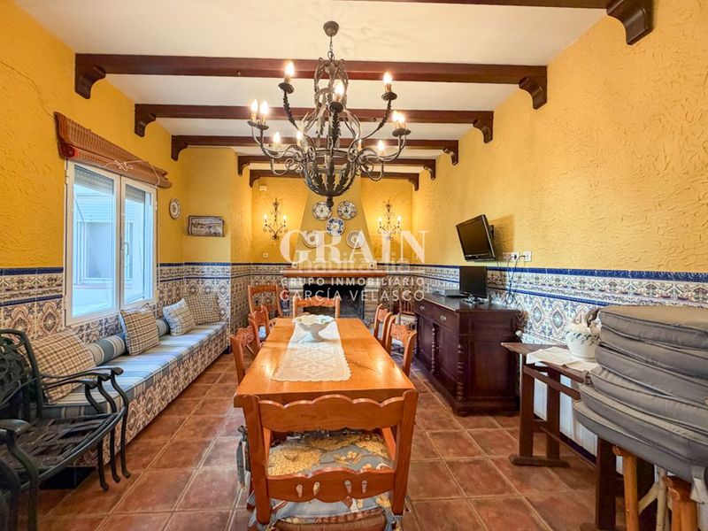 Foto 5eccdc8e-e488-4fcb-80a5-ee1e066587e0. Casa adosada adosado en venta , 3 dormitorios. en Barrax
