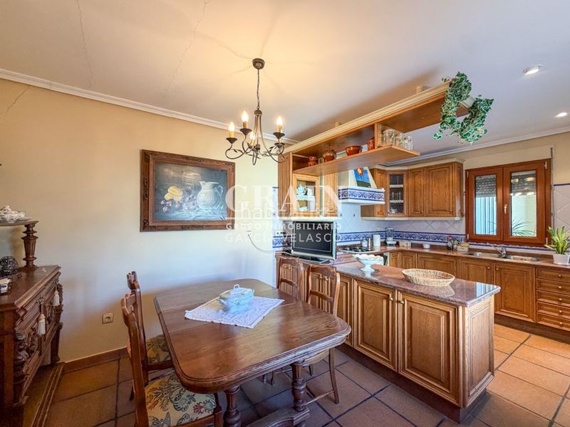 Foto 5fd3f896-24fe-429f-9f14-7e331d7acc8e. Casa adosada adosado en venta , 3 dormitorios. en Barrax