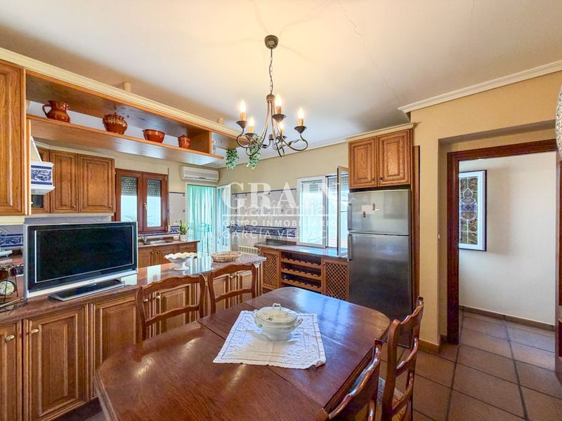 Foto b8d0c5be-98c5-4219-91b6-f7c152258bd5. Casa adosada adosado en venta , 3 dormitorios. en Barrax