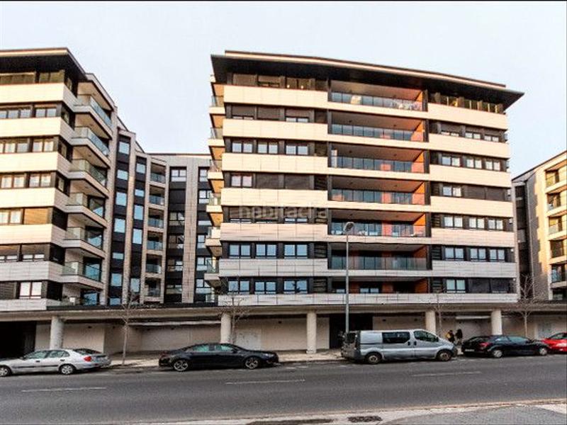 Foto b6ceb7ec-1cfe-4f98-8fbc-a6868bea2568. Affitto locale commerciale in Pasaia