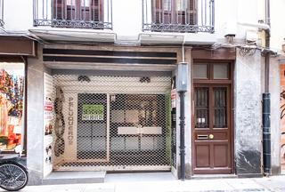 Local commercial  Korreo kalea
