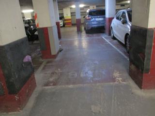Parking coche  Segundo izpizua kalea