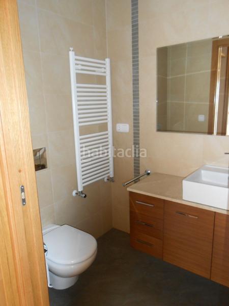 Foto 1ebcf6ea-55d4-4591-9a2f-91a672035f73. Alquiler piso vivienda vacía reformada recientemente en inmejorable situación en el centro de san sebastián en Donostia - San Sebastián