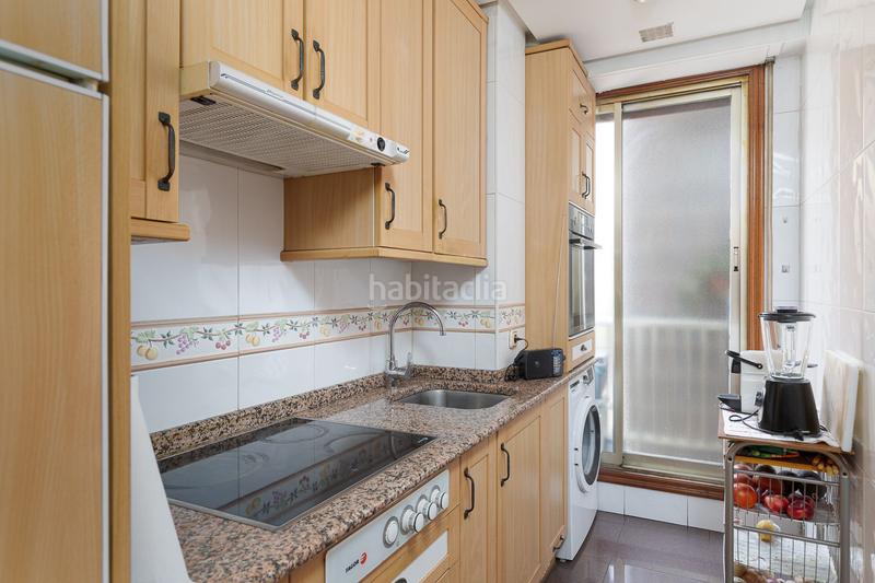 Foto ce0dac4d-a05d-427f-a02d-f9210353bd43. Piso en Gros Donostia - San Sebastián
