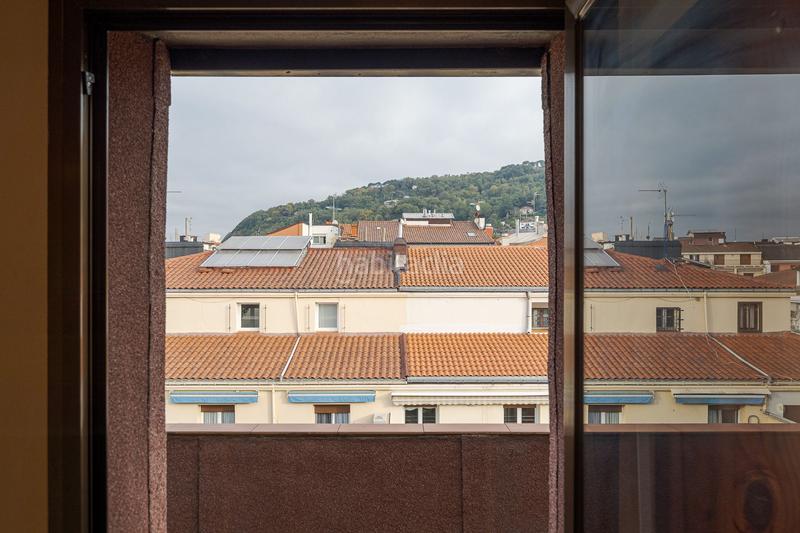 Foto f40cb497-83c3-46a8-aa18-fc3c3a27be32. Etagenwohnung in Gros Donostia - San Sebastián