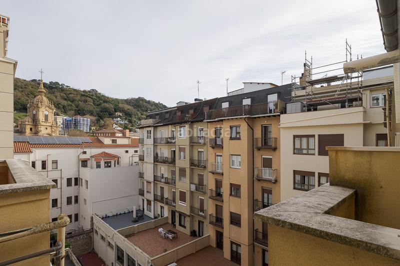 Foto 761beeea-9879-4aba-b8cf-f9ce1edc2f58. Pis amb calefacció a Gros Donostia - San Sebastián