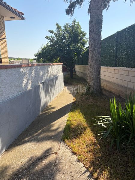 Foto 505ea2ea-fb04-45e3-843f-13724d141a96. Casa en Marcilla