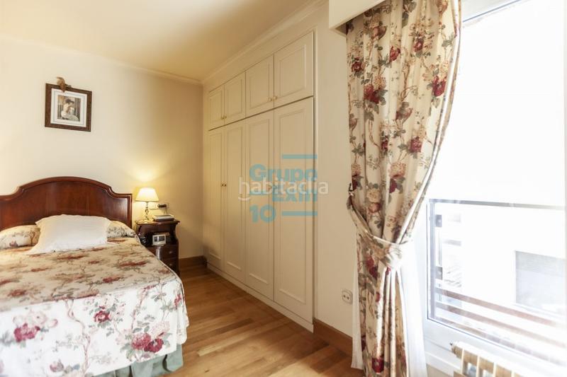 Foto 1ec03d8d-f0cd-49c6-be51-f21e7689fbd2. Casa aparellada amb calefacció aparcament a Antiguo Donostia - San Sebastián