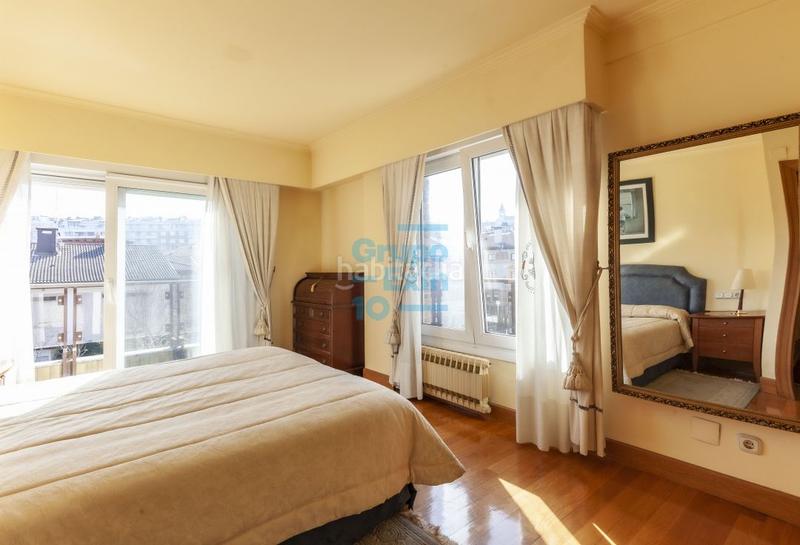 Foto 7d8b6aab-2b45-45a7-84df-5df57a84c7d1. Casa aparellada amb calefacció aparcament a Antiguo Donostia - San Sebastián